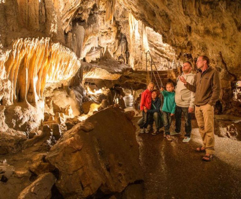Grottes de Han