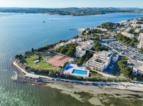 LE VILLAGE CLUB MILÉADE